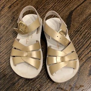 Sz. 8 Sun-San (Hoy brand) Sandals/Water Shoes